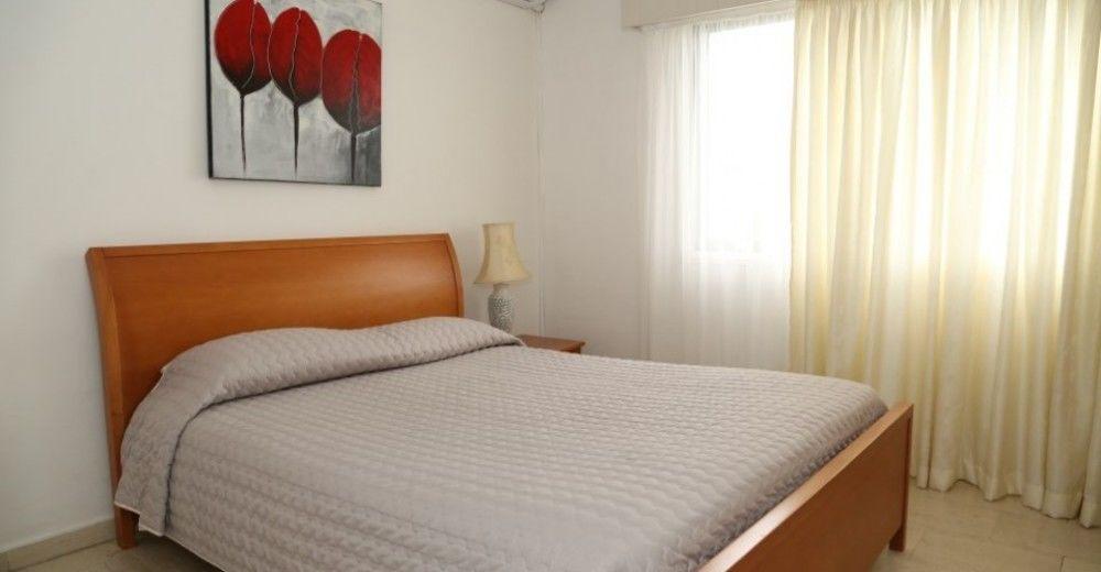 River Beach Apartments Лімасол Екстер'єр фото