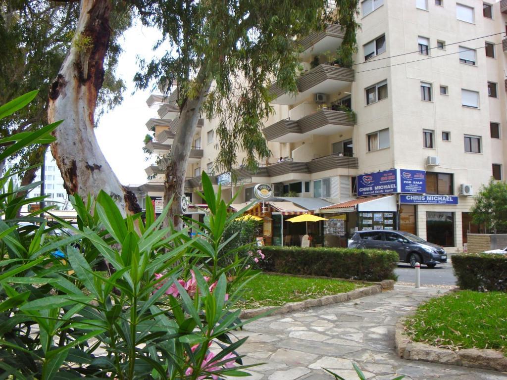 River Beach Apartments Лімасол Номер фото