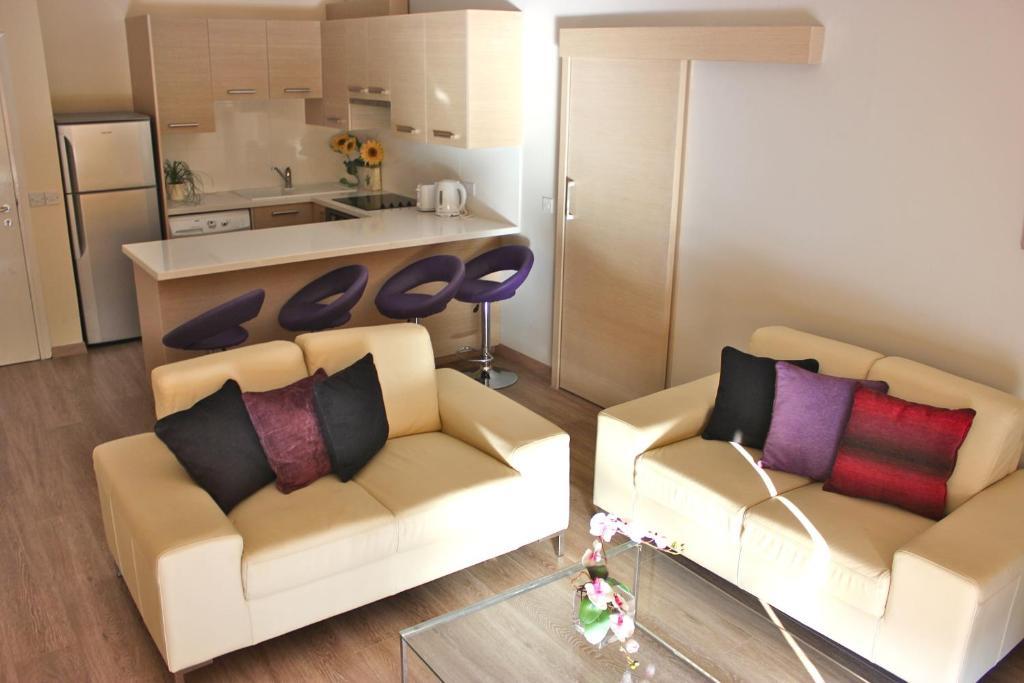 River Beach Apartments Лімасол Номер фото