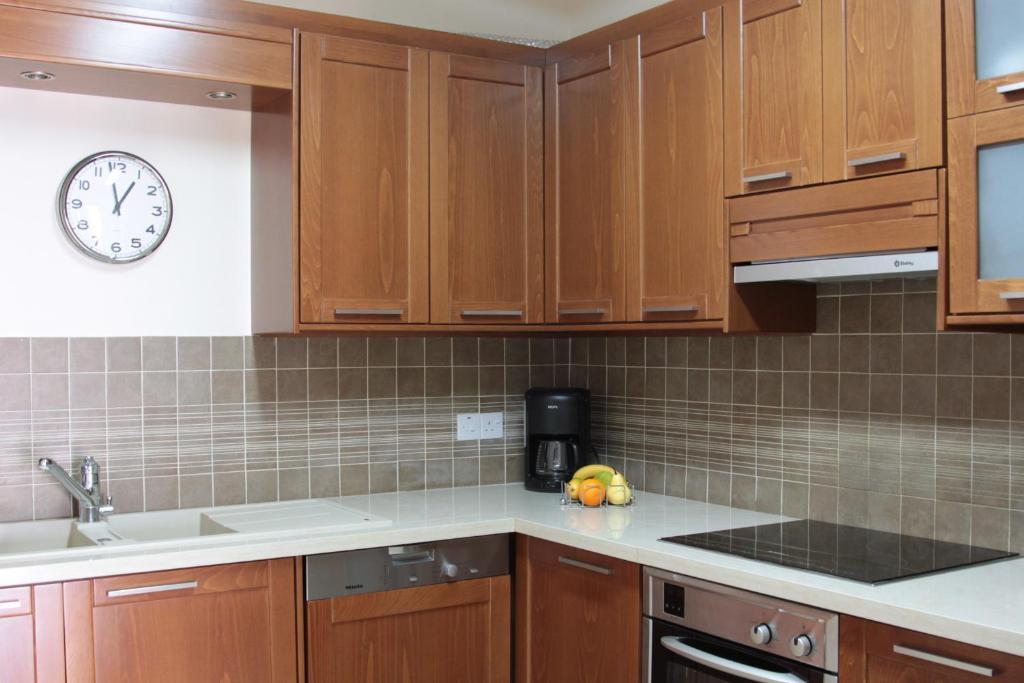River Beach Apartments Лімасол Екстер'єр фото